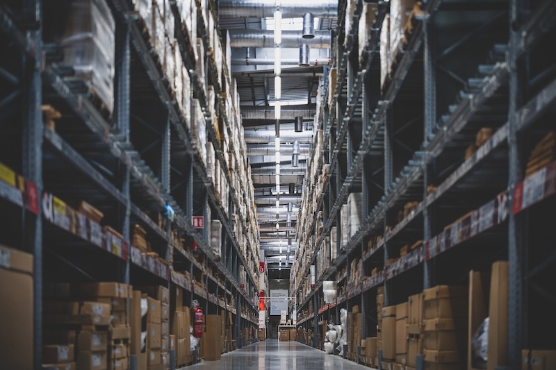 Pick path optimization and shelving thanks to warehouse robotization : WMS, TMS, WCS, OMS, AGV, AMR